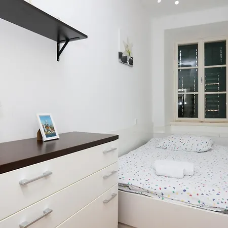 Apartment By The Sea - 23784 Sibenik
