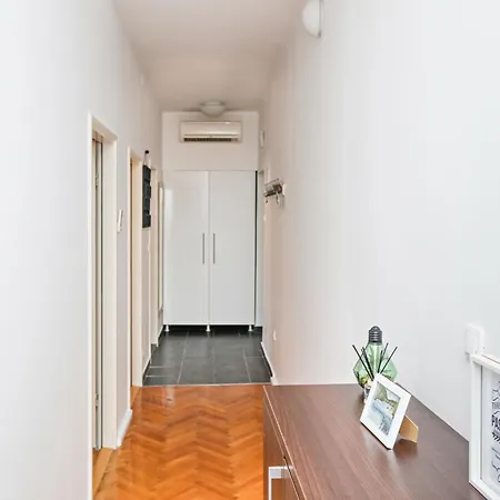 By The Sea - 23784 * Šibenik