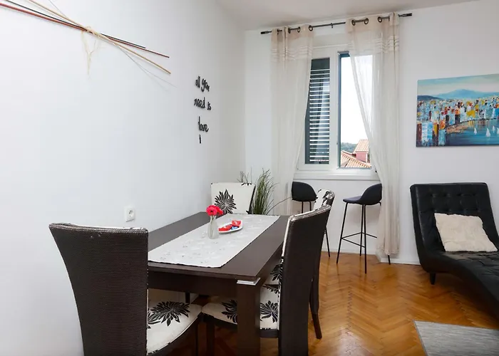 Apartment By The Sea - 23784 Sibenik